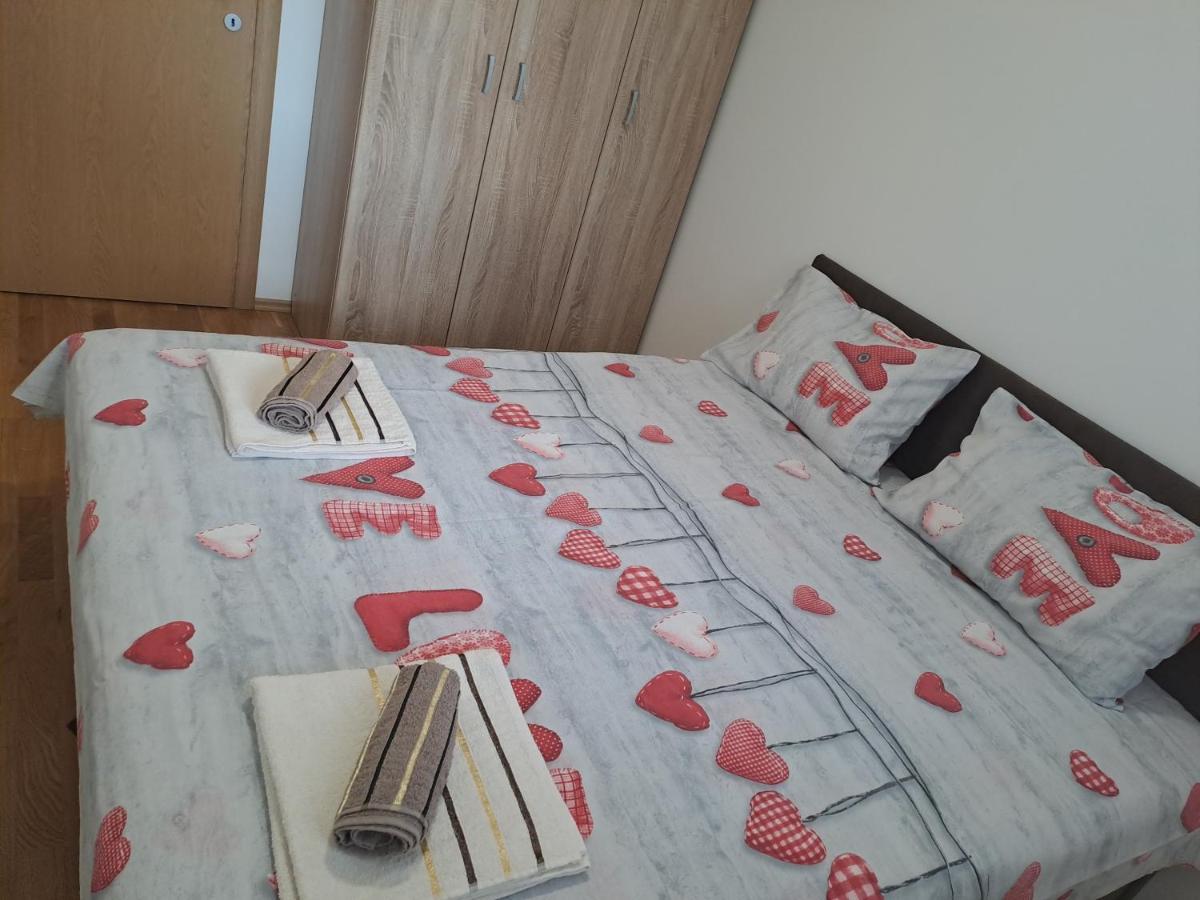 Appartamento Stan Na Dan Nevena Lukavica Esterno foto